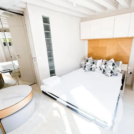 Majestueux Appartement Dans Le Marais Paris Exterior foto